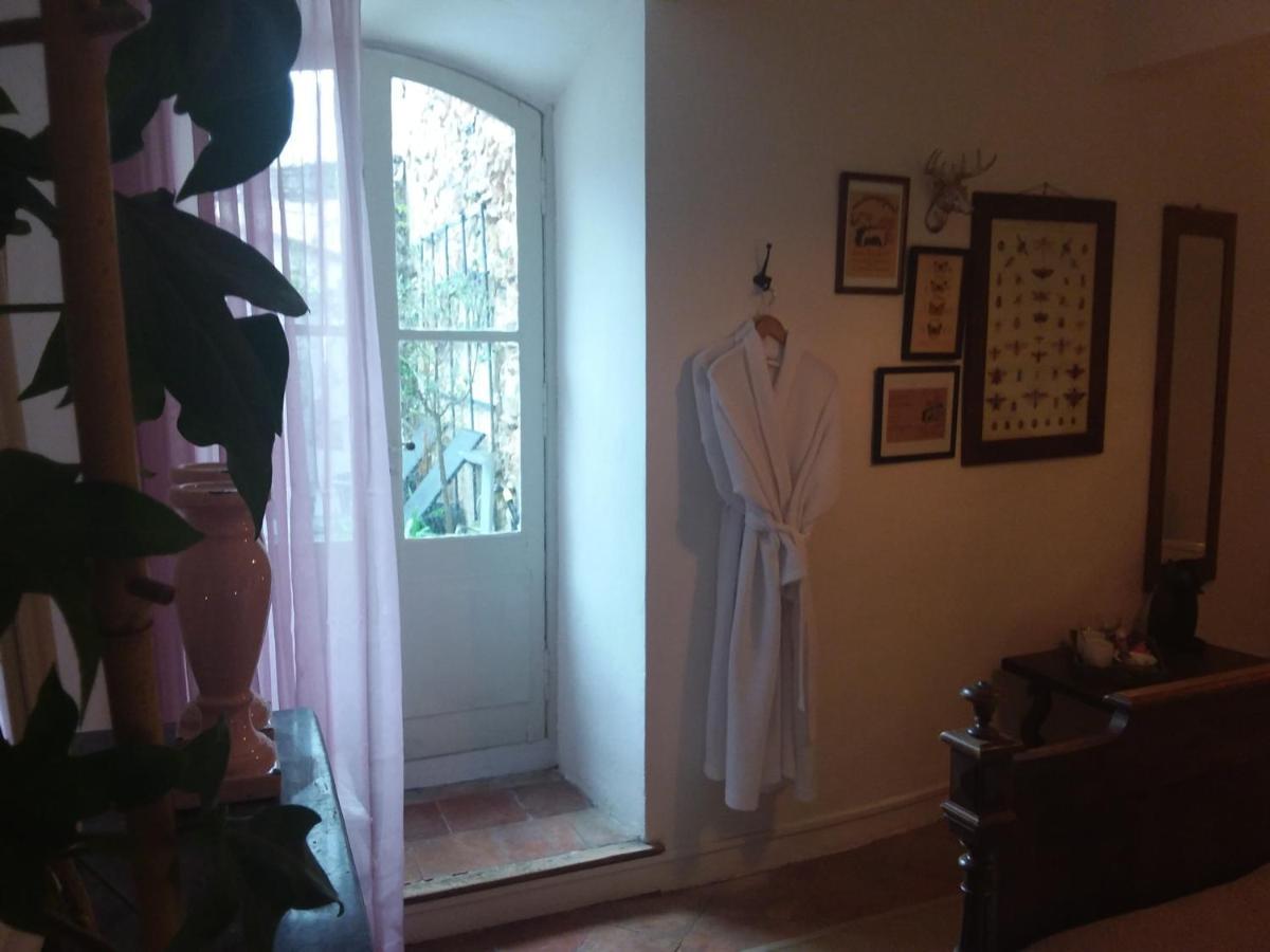 مبيت وإفطار Caunes-Minervois L'Ancienne Boulangerie المظهر الخارجي الصورة